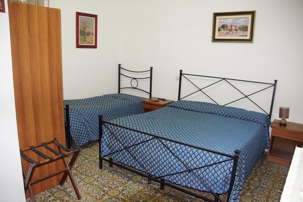 Albergo Pensione Ardenza Self Check-In Livorno Oda fotoğraf