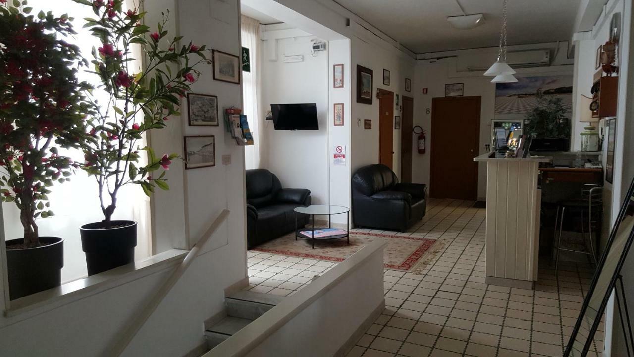 Albergo Pensione Ardenza Self Check-In Livorno Dış mekan fotoğraf